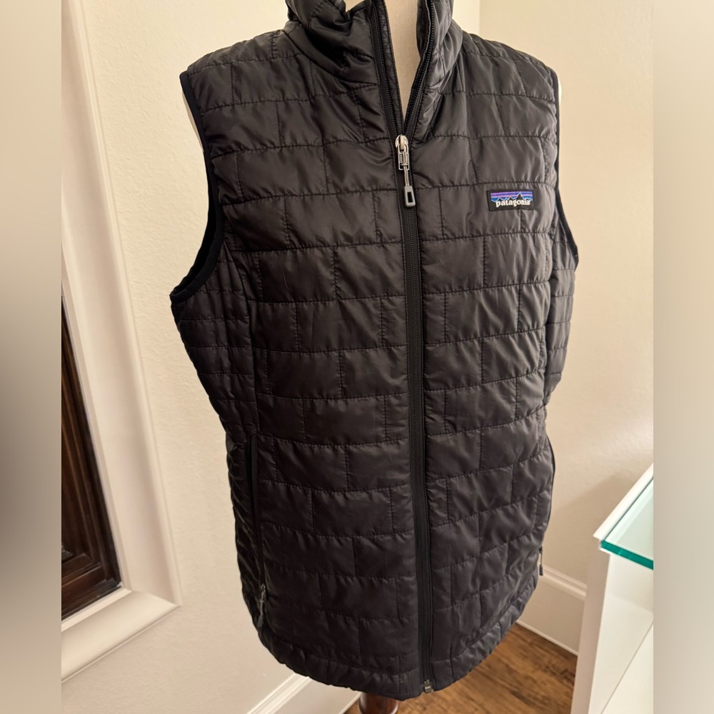 Pategonia black vest